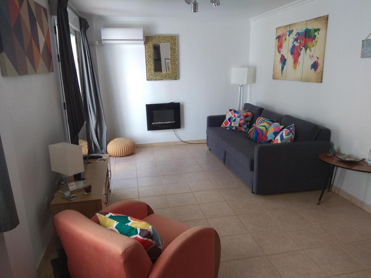 Attic At 91 Apartment Pinoso Ngoại thất bức ảnh