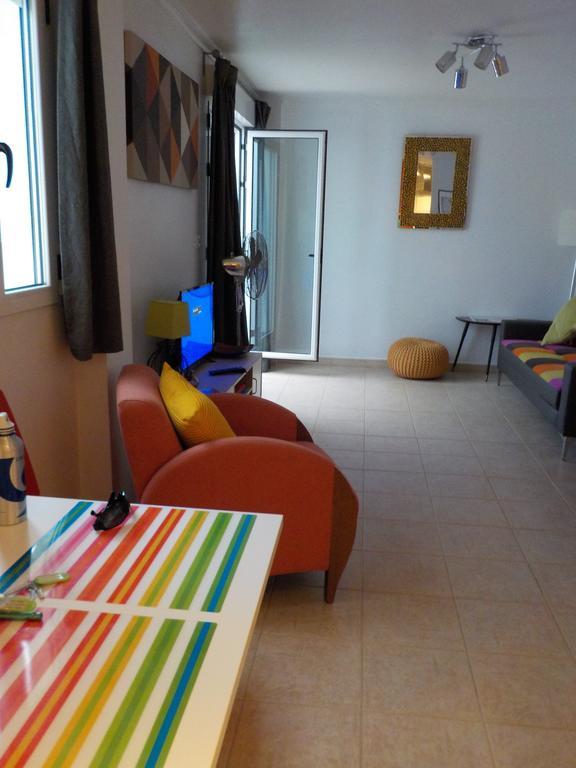 Attic At 91 Apartment Pinoso Ngoại thất bức ảnh